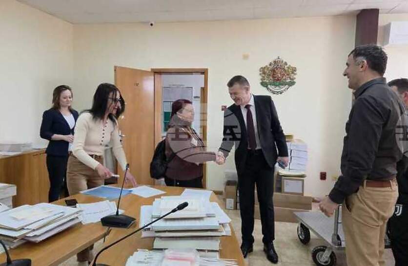 �������� � ������ ������� �������� ��������� �������� � �����