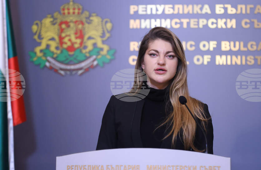 ���������� ������������ ������ ������ �� �������� ������� �� ��� �� �������� 900 ������� ����