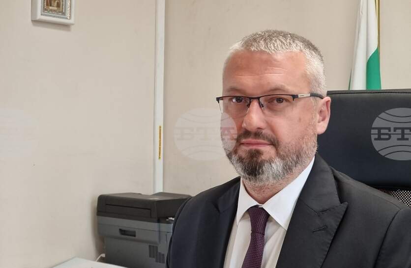 ����� 90 �������� �� ����������� �� ����������� ����������� ������� � ��������� �� ���� ��� ������