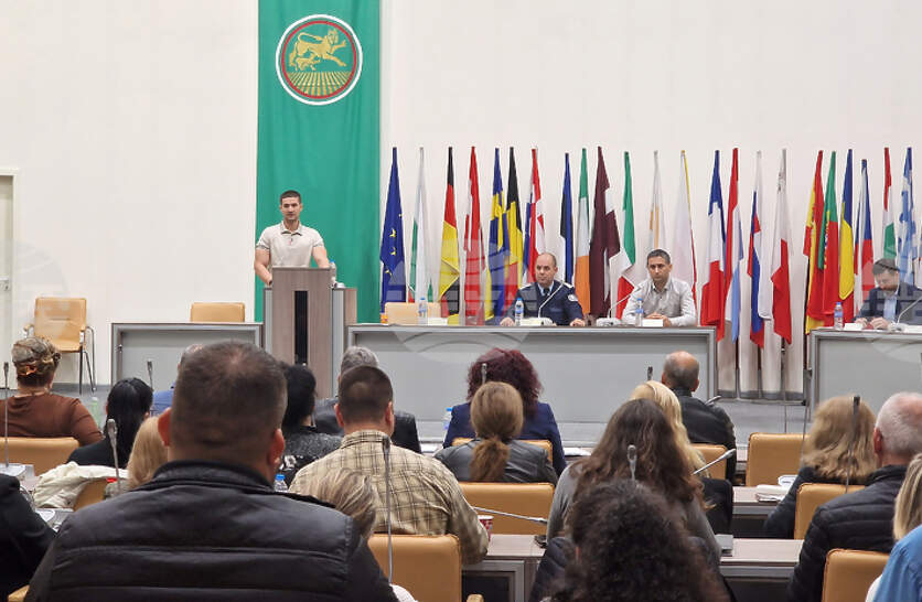 ������ �� ������� �� ����� ������ � ������ �� 37 ���� �� ������� �����