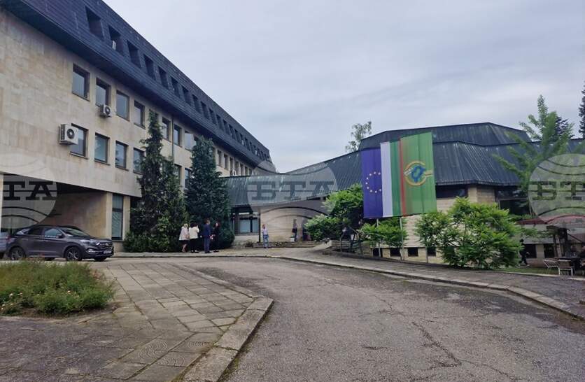 ������������ ���������� � ��������������� �� ����� ����������� �� ����� � ����� �� 16 �����