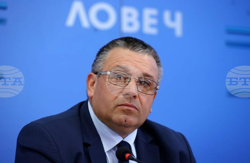 ���������� ����� � ����� ������ � ����� ���������-������������ �� �������� �� �����