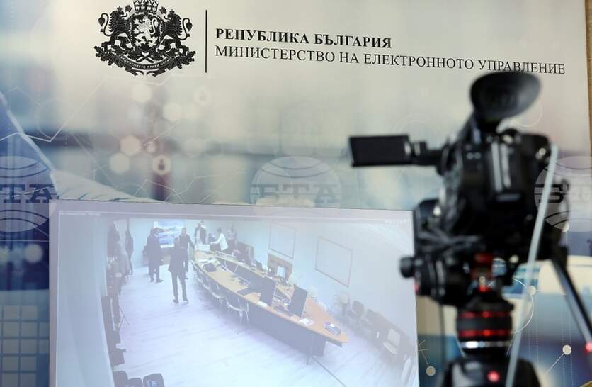 � 98,56% �� �������� � ��������� ��� � ����� ��������� �� ���� �� �������� �� ����������, 1,18% �� �������� �� ��������� �� ���� �������