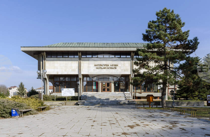 �������� ������� �� ���-��������� ������� ������ � ������ ������ ������������ ������ ������� � ������������� ����, �������� ����� �� �����