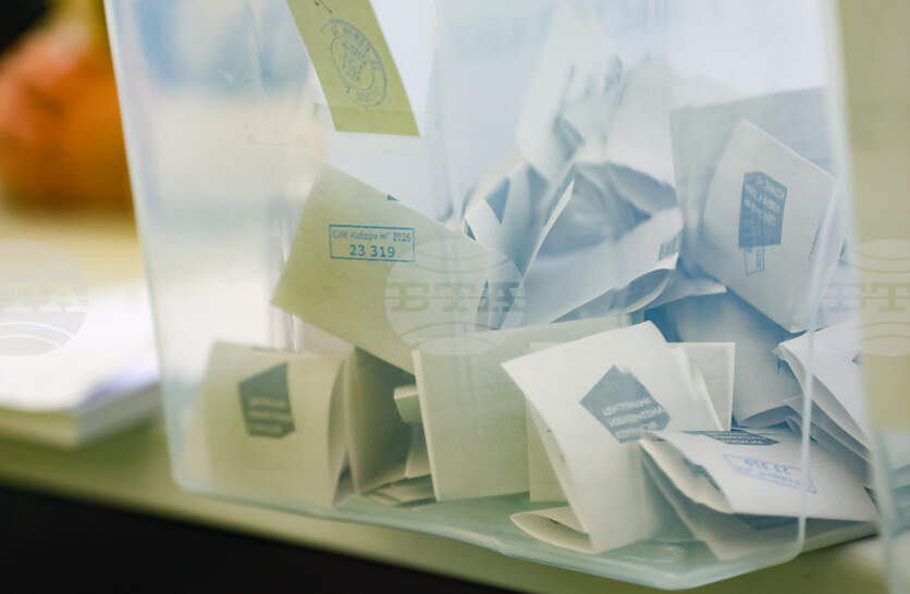 ��� 32,85% ���������� ��������� ������������ ��������� ���� � 44,58%, �� ����� ����� � ��-�� � 14,99%, �������� �� ���