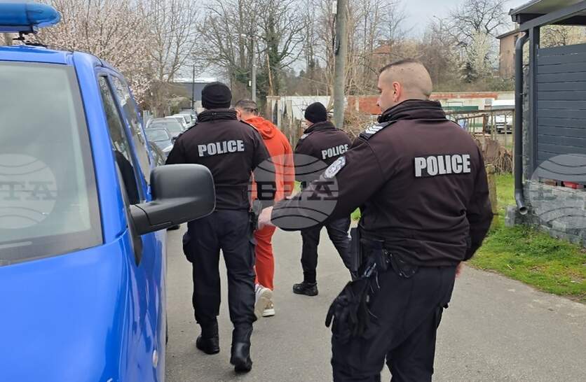 ����� ���� �� ��������� �� �������� � ������� � ������ ��������, ������ �� 9000 ���� � ��� �������� � �����