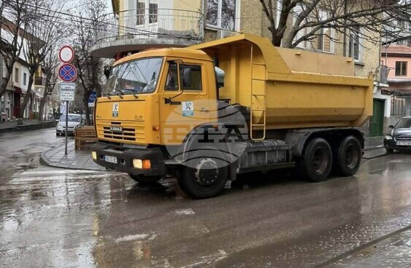 ������ ����� ������� ������������� �� �������� ����� � ������� �������� �� ������� � �����