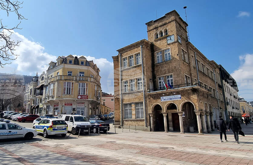 ������� ��������� 27-������� ��� �� �������, ������� ����� � ������� �� 54-������� �������, ����� � � �������� �� ������