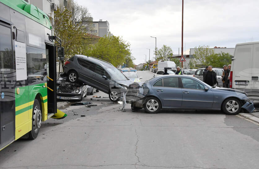 �������� �� ������� � �������, ������ ��������� ����������, � ��� ����������� ����� �� �������������, �������� �� ���������