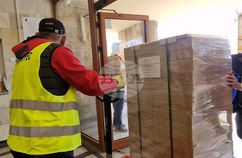 � ������� ����������� ��������� ����� � 198 000 �������� �� ���� �� 19 �����