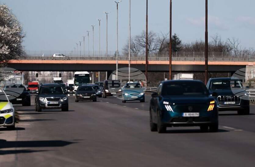 �� 12:00 �� 20:00 �. ���� �� � ���������� ���������� �� �������, �������� ��� �����, �������� �� ���