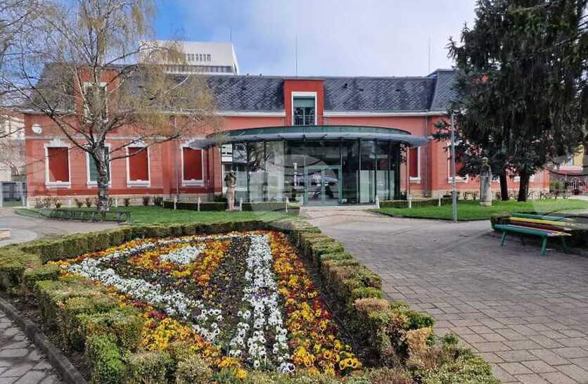 ���-������� �������� �� ������� � ������ ������� � �� 21 �., � ���-����������� - �� 74