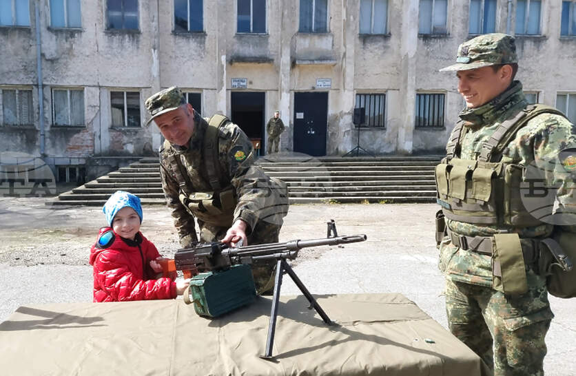 ��� �� ���������� ����� � 42-�� ����������� �������� ���� ����� ����� ���������� �� �������� �������