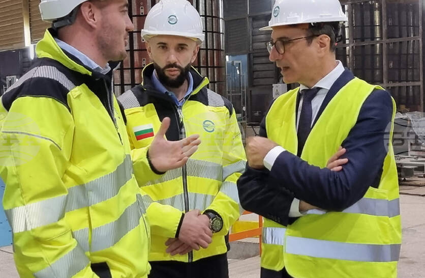 ������ ������� �� ������ ������������ ���������� �� ���� �� 1 ���, ���� �� �������