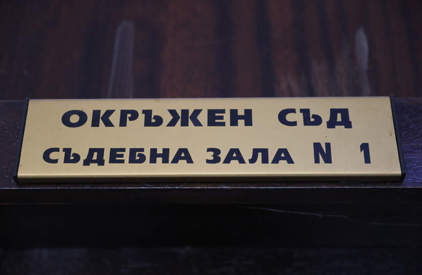            18-  ,   