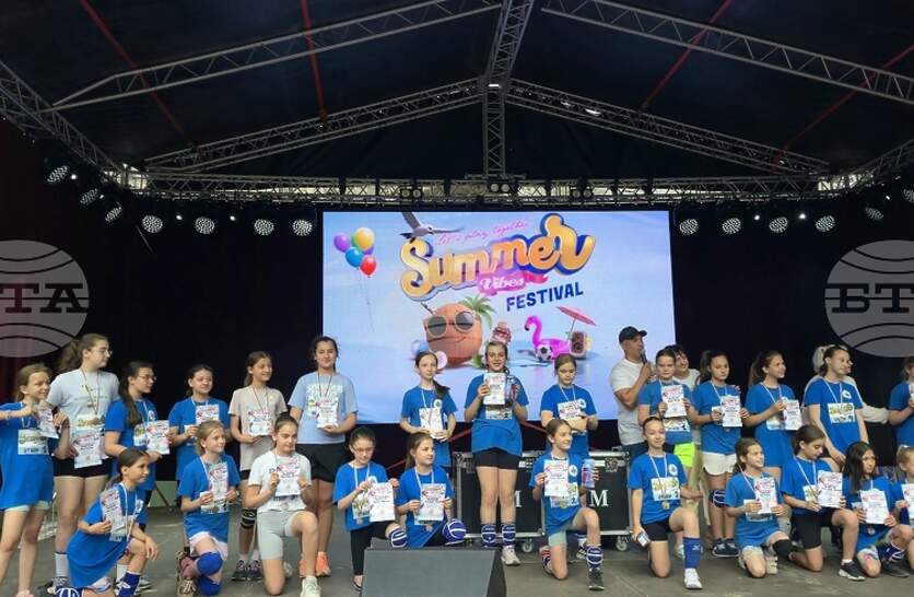 ����� � ���� �� ������� �� ������ � ���������� �� Summer Vibes Festival ��� �����
