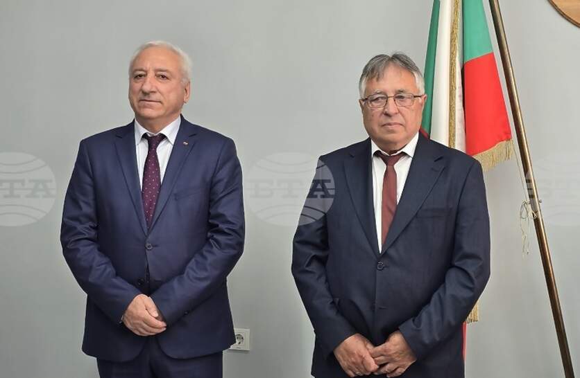 ������ �������� ��������� �� ����� ����� ������ ��� ����� � ���������� �� �������� ���������� �� ��������