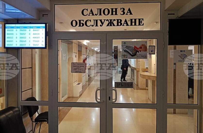 ����� 2400 ����� � ��������� �������� ���� �� ����������� � ������� �������� �� ��� ��������