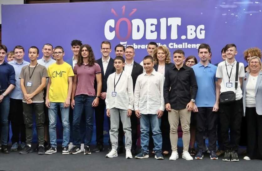     -      ,      CodeIT