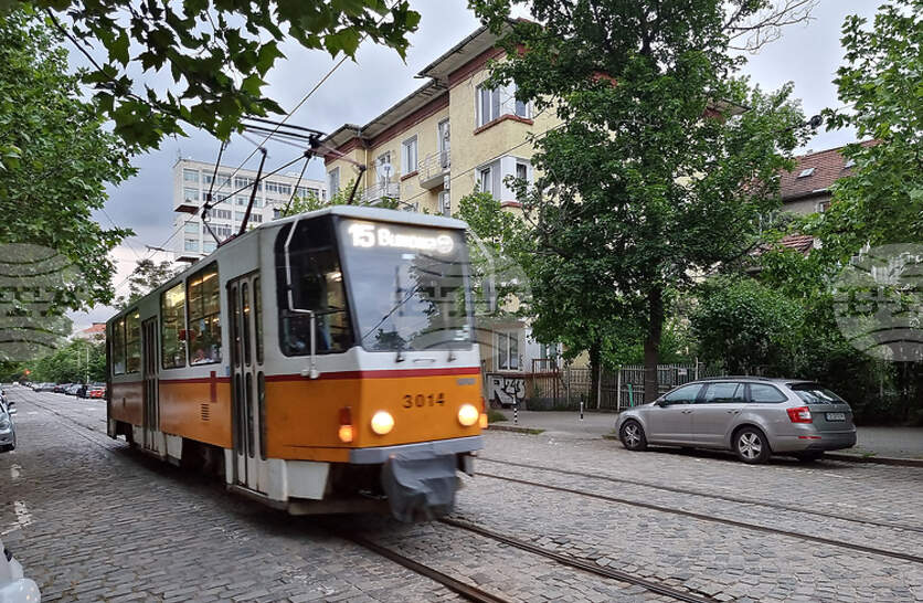      62        ,   