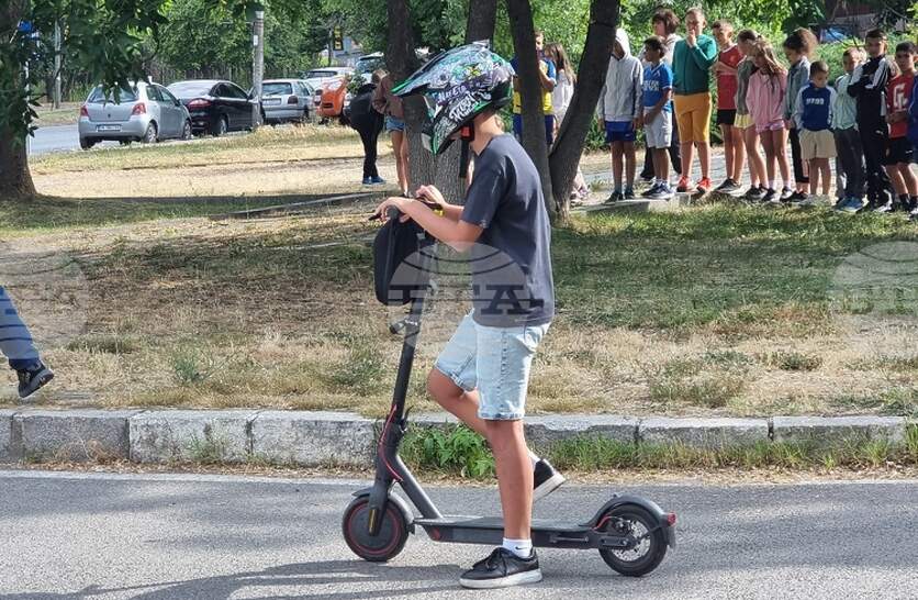   9            ,   