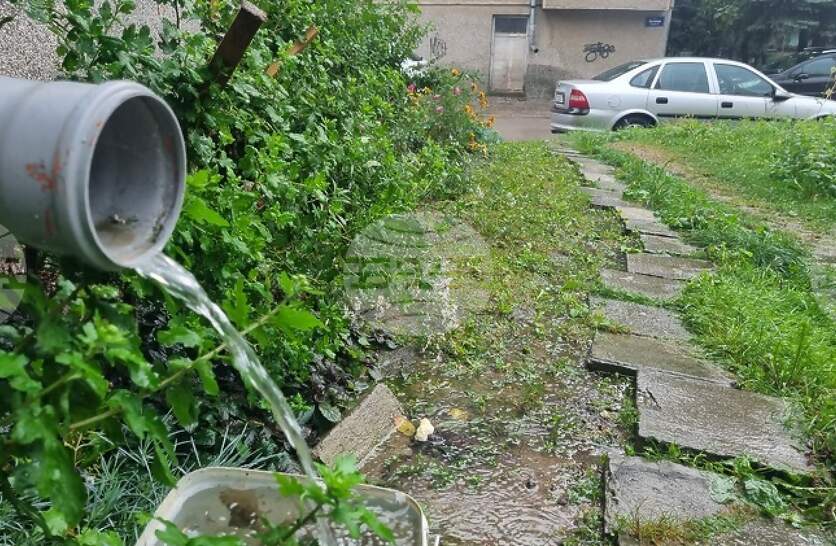 В Търговищко от тази нощ до момента са паднали над 40 литра на квадратен метър дъжд