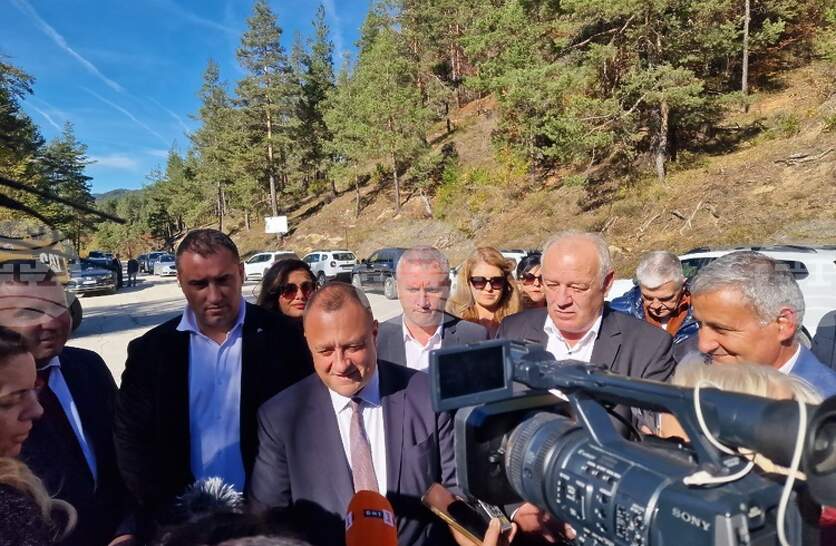 Планира се през пролетта да започне укрепване на свлачището при Тикале по пътя Смолян – Мадан