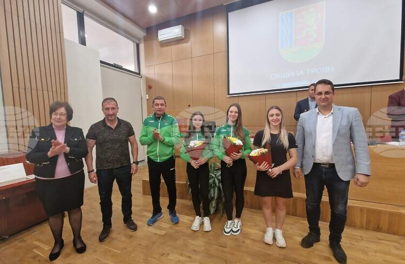 Община Троян отпуска над 22 000 лв. премии за медалисти по самбо и карате