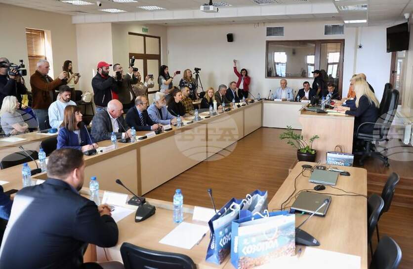 Устойчивото развитие на крайбрежните зони и опазването на морето са основен приоритет за местните власти, отчетоха кметове на форум в Созопол