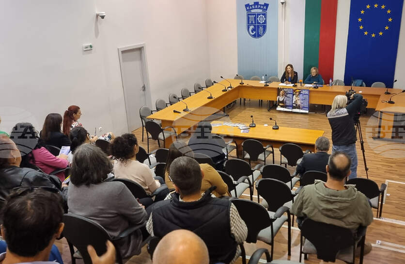 Нуждата от допълнителни споразумения или анекси към вече подписани договори бяха сред обсъдените теми на среща за еврото в Добрич