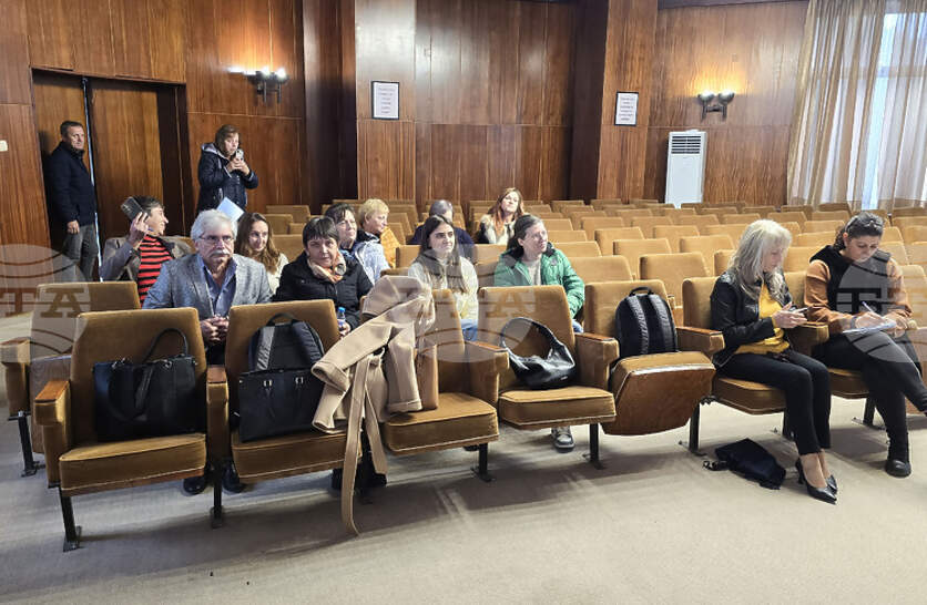 Експерти от КЗП и НАП отговориха в Горна Малина на най-често задаваните въпроси около въвеждането на еврото