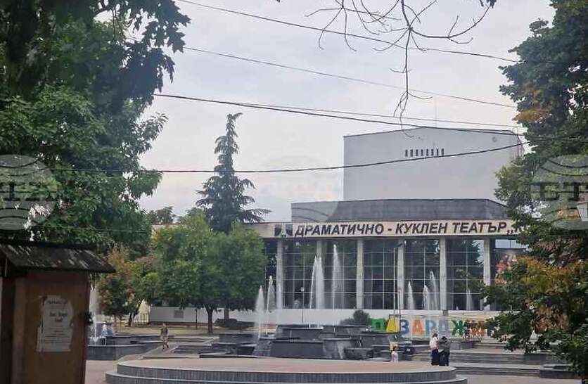 Другата седмица започва изграждането на кабелно трасе за зарядните станции на първите електробуси в Пазарджик