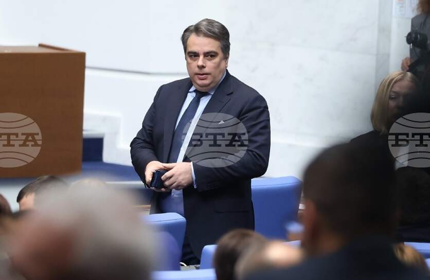 Събрахме подписи за оставката на председателя на КПК Антон Славчев