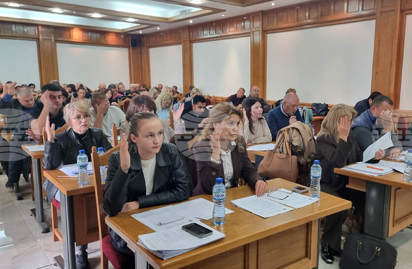 Общински съвет - Добричка взе решения, свързани с капиталовата програма, за средства за самодейни състави и безлихвен заем