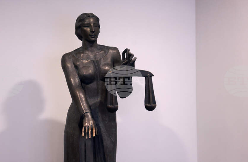 ������������� ������ 16-������� �� ������ � ����� �� ������������ � ���� ���������� �� �����