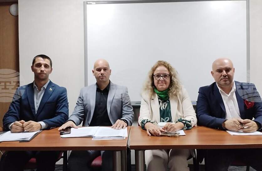 Представители на три партии искат оставката на директора на Регионалната инспекция по опазване на околната среда и водите в Бургас