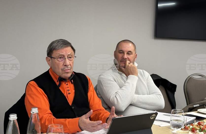 Да бъдат направени бранд, лого и слоган на Самоков, посъветва пиар експертът Максим Бехар на среща с общественици от града