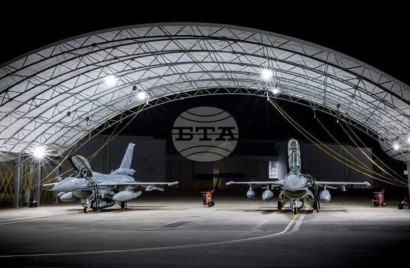              F-16 Block 70,    