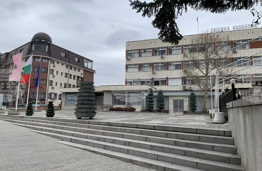 Временна организация на движението се въвежда в Казанлък във връзка с факелното шествие по повод Деня на народните будители