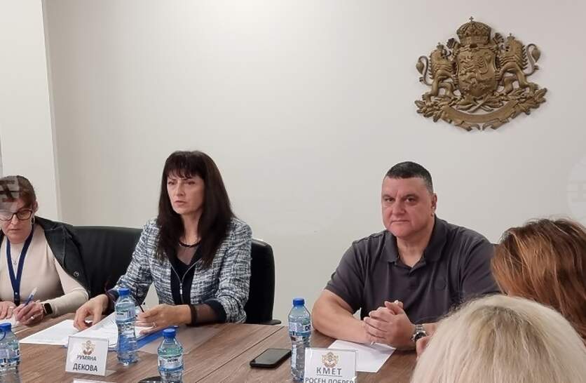 Разпореждане с имоти и побратимяване с румънския град Дъбулени са сред днешните решения на Общинския съвет в Оряхово