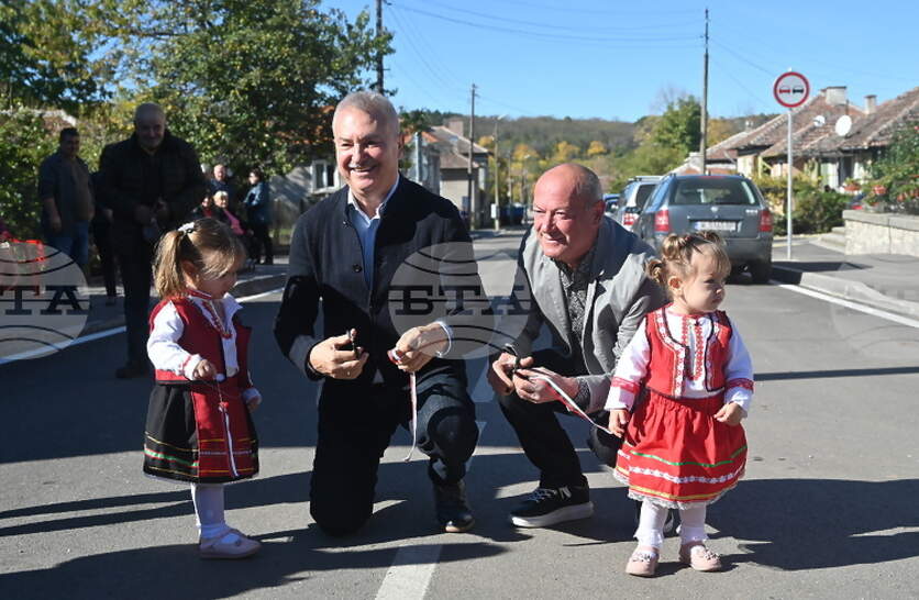 Новият път между селата Белотинци и Одоровци беше открит от кмета на Монтана Златко Живков
