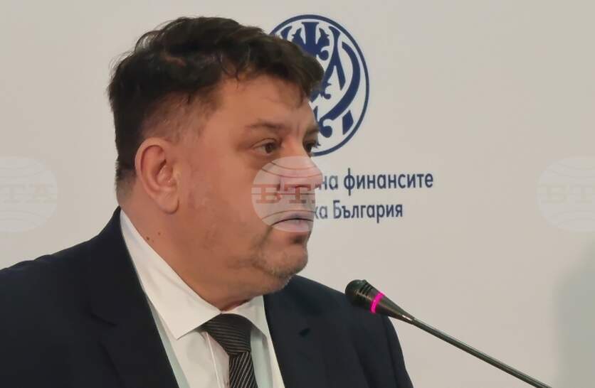 Наличието на стабилност в държавата е важно за безпроблемното въвеждане на еврото
