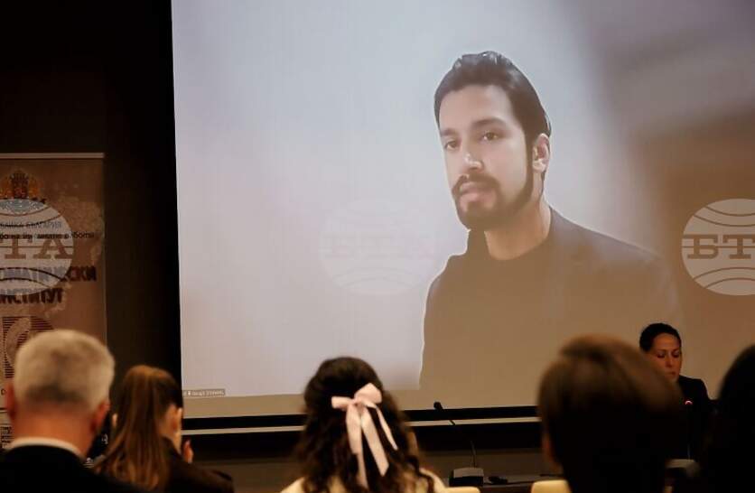 Младите хора трябва да имат достъп до информация и мрежи, за да развиват предприемачески умения, коментира основателят на платформата