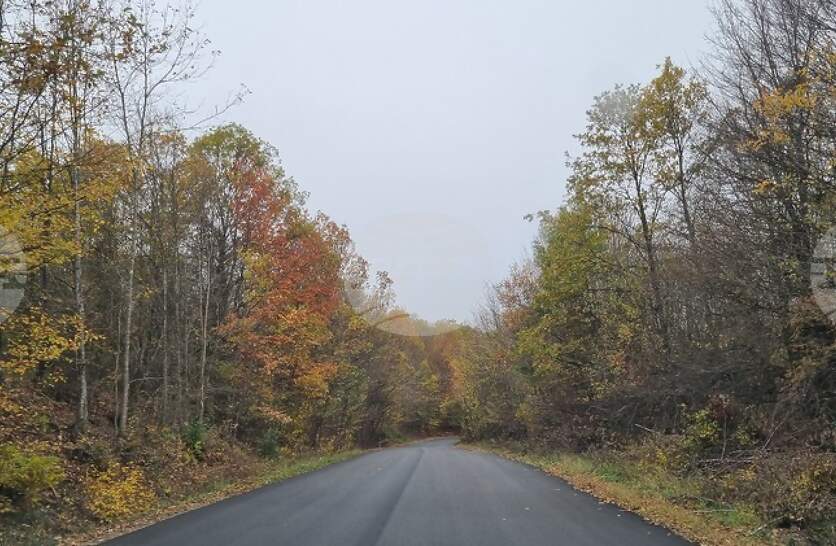 Възстановено е движението по пътя Асеновград – Смолян, в участъка между Хвойна и Нареченски бани