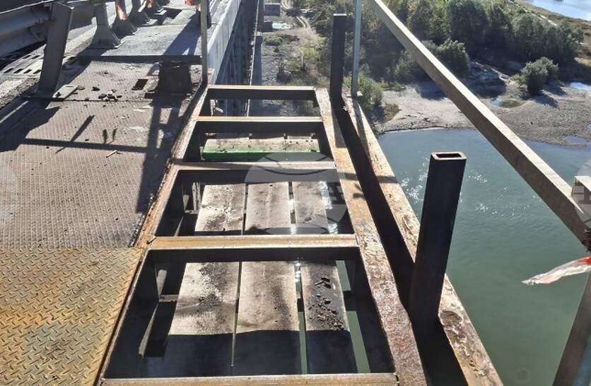 Армировка, кофраж и болтови дюбели са монтирани в участъка в ремонт на Дунав мост при Русе