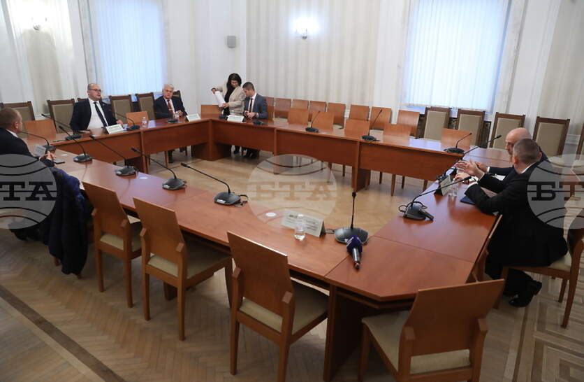 За пореден път парламентарната комисия за контрол над службите за сигурност не проведе заседание заради липса на кворум