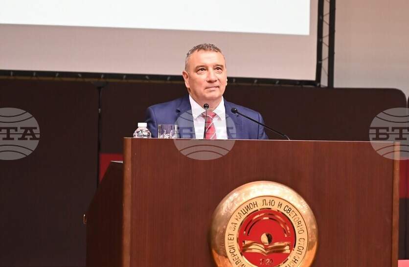 Чрез стажуването даваме възможност на младите хора от рано да тренират за бъдещите си професии