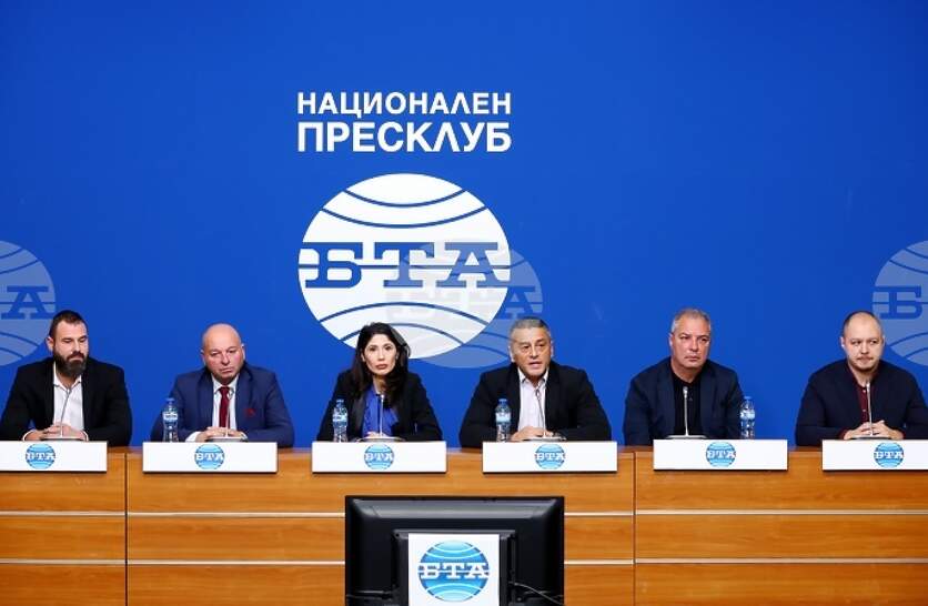 Гражданско движение поиска организиране на референдум за президентска република