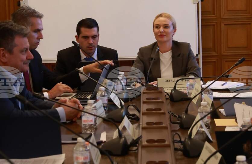 Комисията по електронно управление подкрепи на първо четене промените в Закона за защита на потребителите