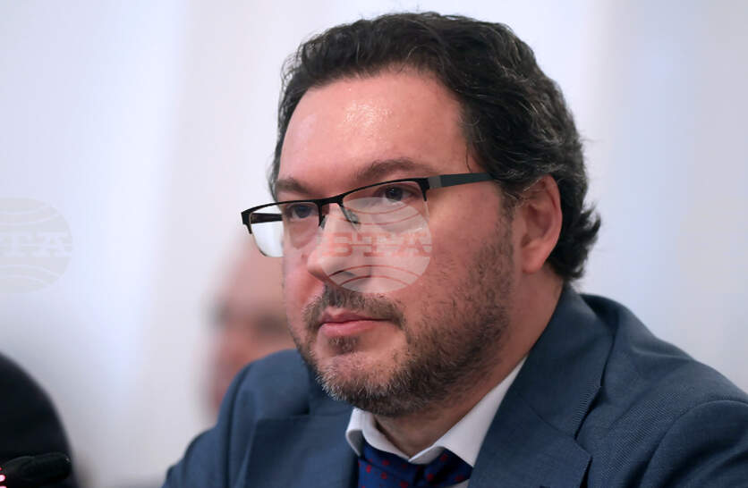 Ключови теми, свързани с европейската регулаторна рамка за онлайн сигурност, обсъдиха министър Даниел Митов и представители на компанията „Мета“